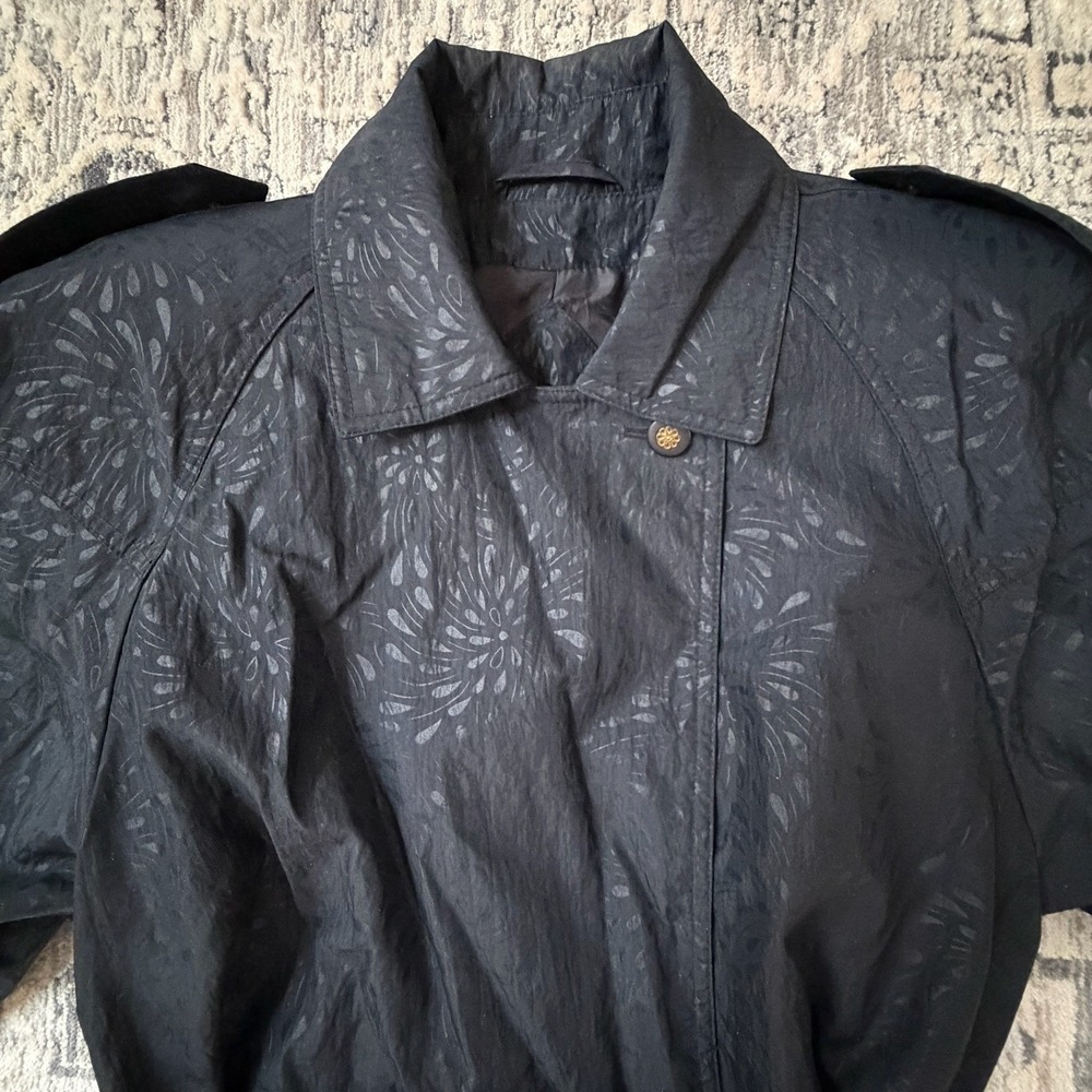 Portrait Long Black Nylon Trench Coat Womens 8 L Belted Waterproof Shoulder Pad - Picture 5 of 14